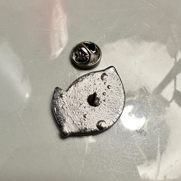 New Slightly Bitter Lemon Enamel Pin Sarcasm Funny Y2K Lapel Brooch Cute Fruit - Picture 3 of 4